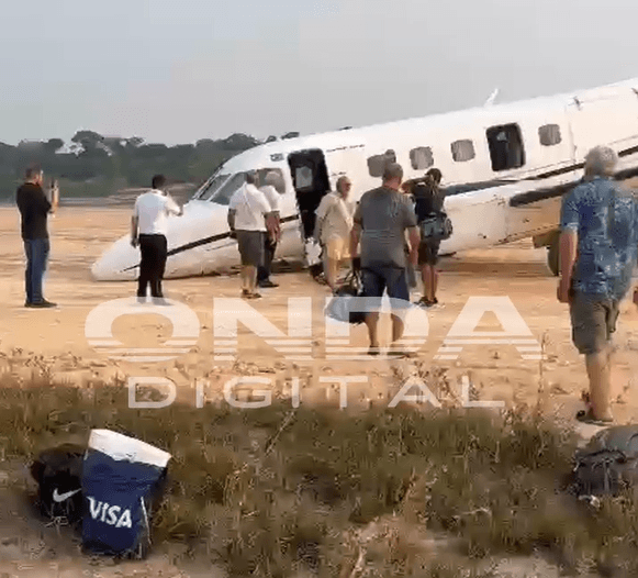 VÍDEO: “Começamos a sentir cheiro de querosene”, diz passageiro de avião que derrapou em Manaus