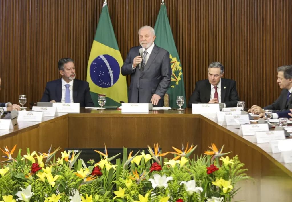 Brasil assume pela 1ª vez presidência do G20 e vai propor reforma de instituições internacionais
