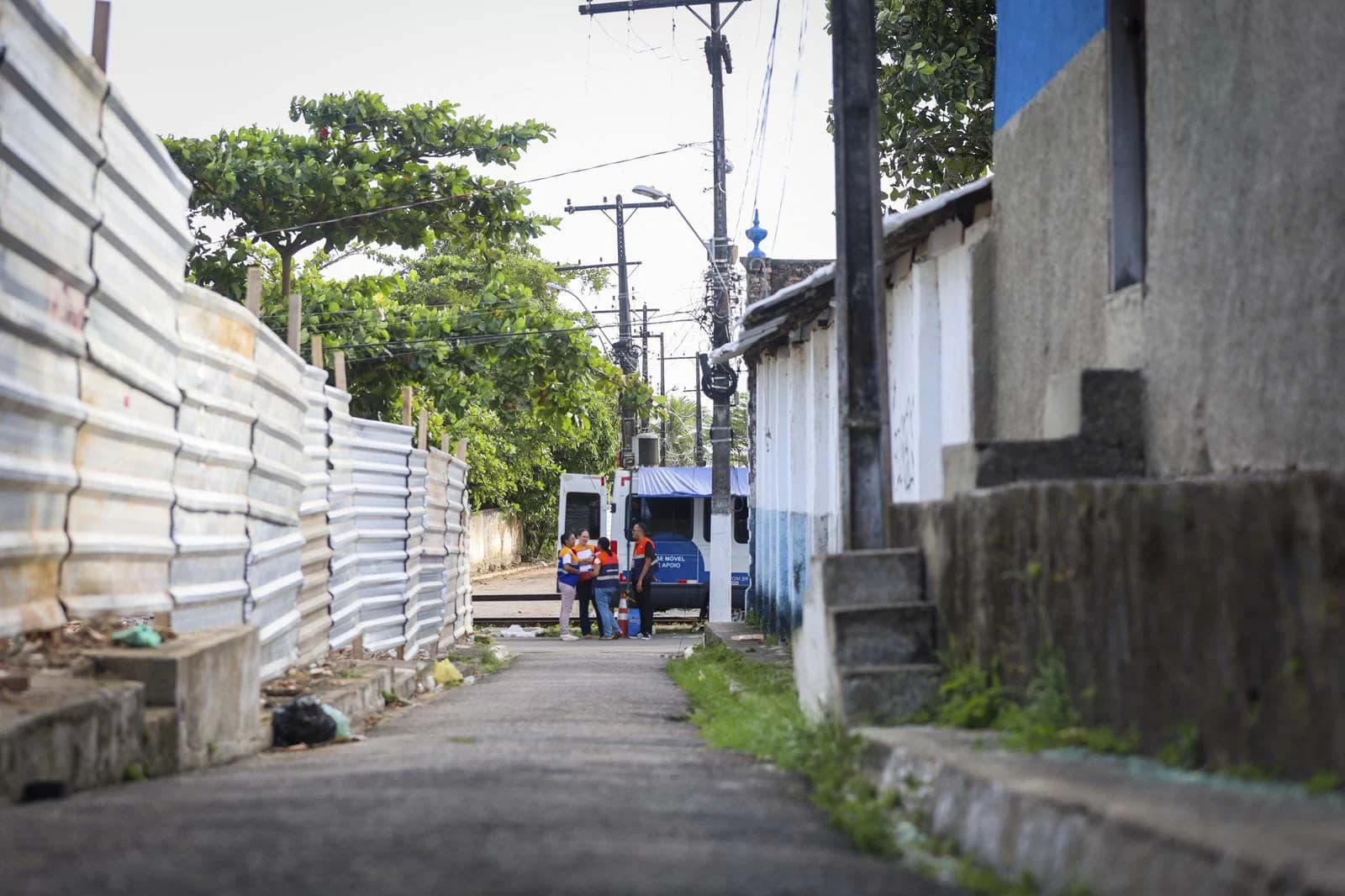 Maceió: Moradores isolados após afundamento de minas pedem justiça