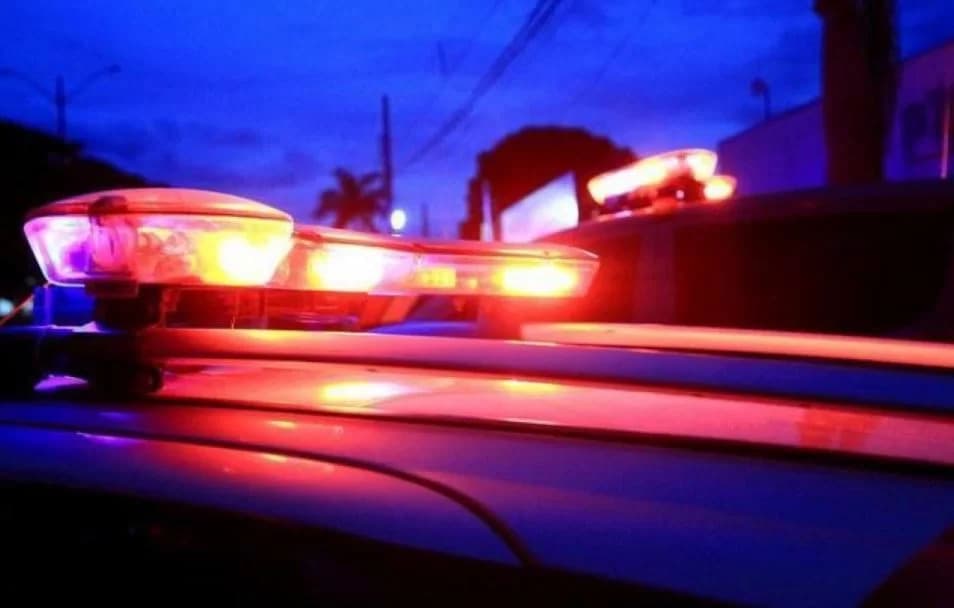 Marido se passa por esposa, marca encontro e mata amante dela a tiros, em MT