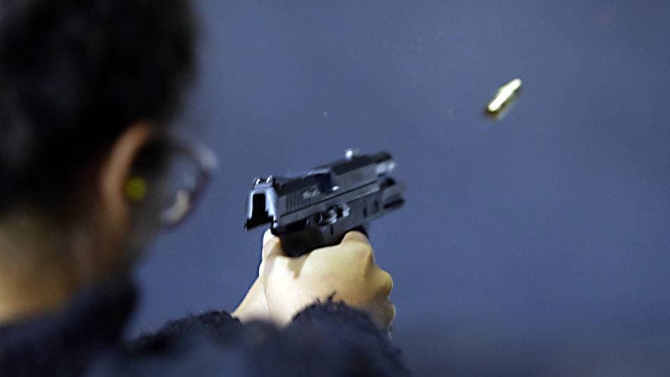 AGU vai ao STF contra Estados que facilitam o acesso a armas