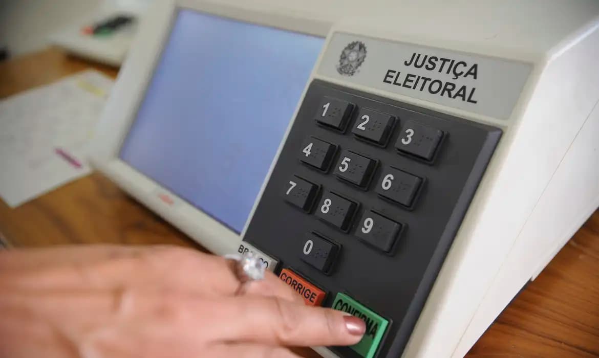 União Brasil, de Wilson Lima, elege 24 prefeitos no interior e perde 16 eleições