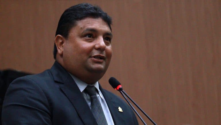 Presidente da CMM, Caio André felicita David Almeida por vitória no 2º turno em Manaus