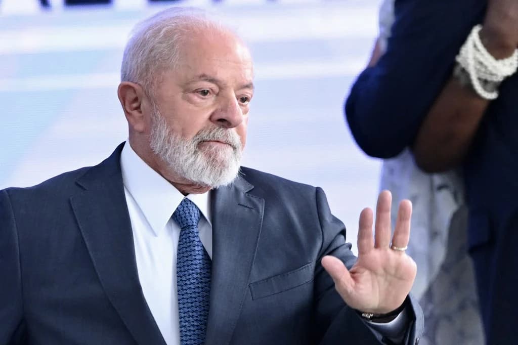 Lula faz exames de rotina em hospital em São Paulo