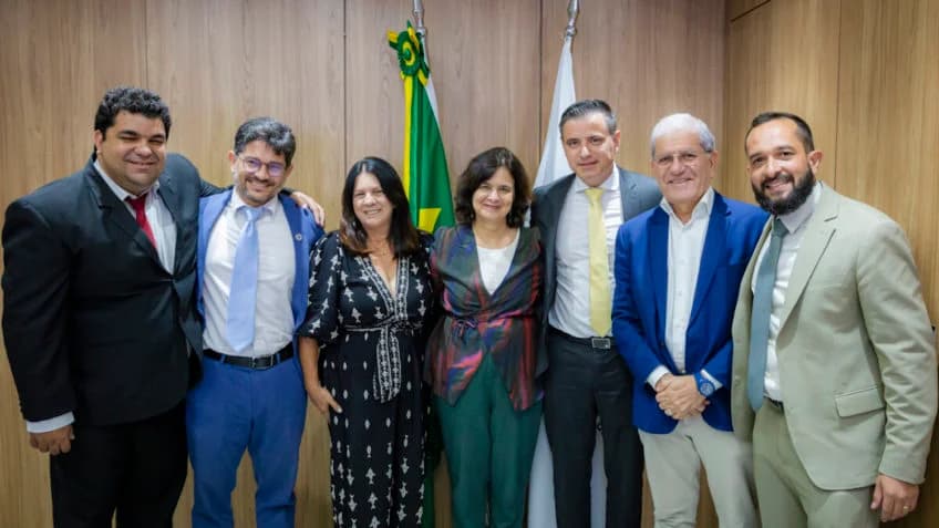 Nísia manda R$ 55 mi para Cabo Frio e filho vira secretário