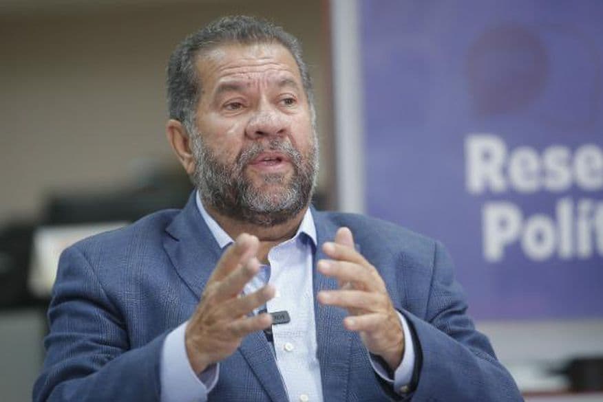 &#8220;Fila do INSS nunca vai acabar&#8221;, diz ministro Luppi