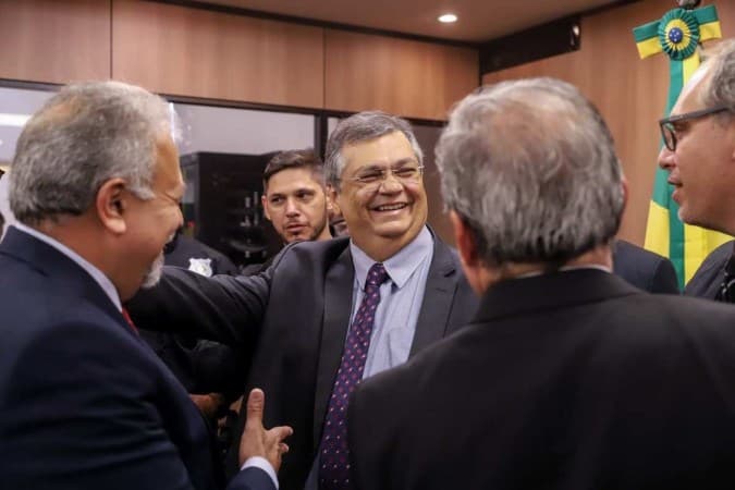 Caso Abin: &#8220;Ninguém tem direito de bisbilhotar&#8221;, critica Dino