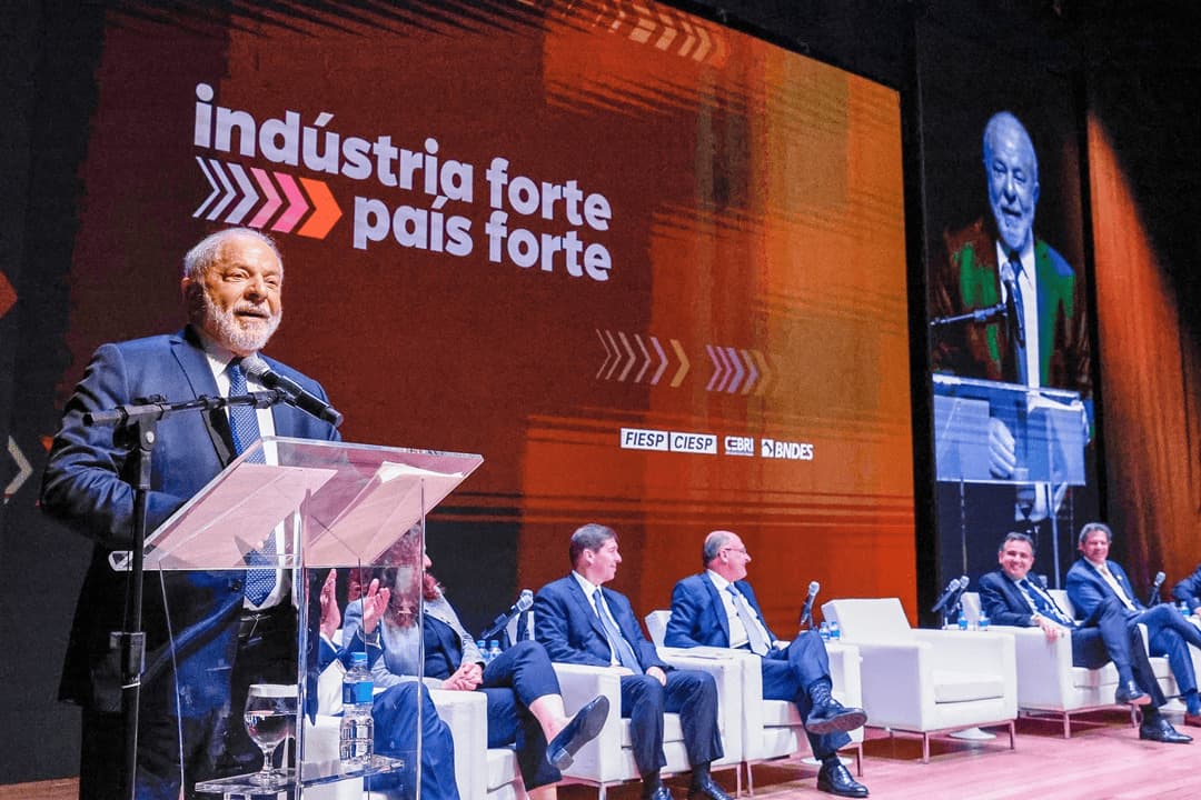 Governo Lula promete R$ 300 bilhões em crédito e subsídio para Indústria Brasileira