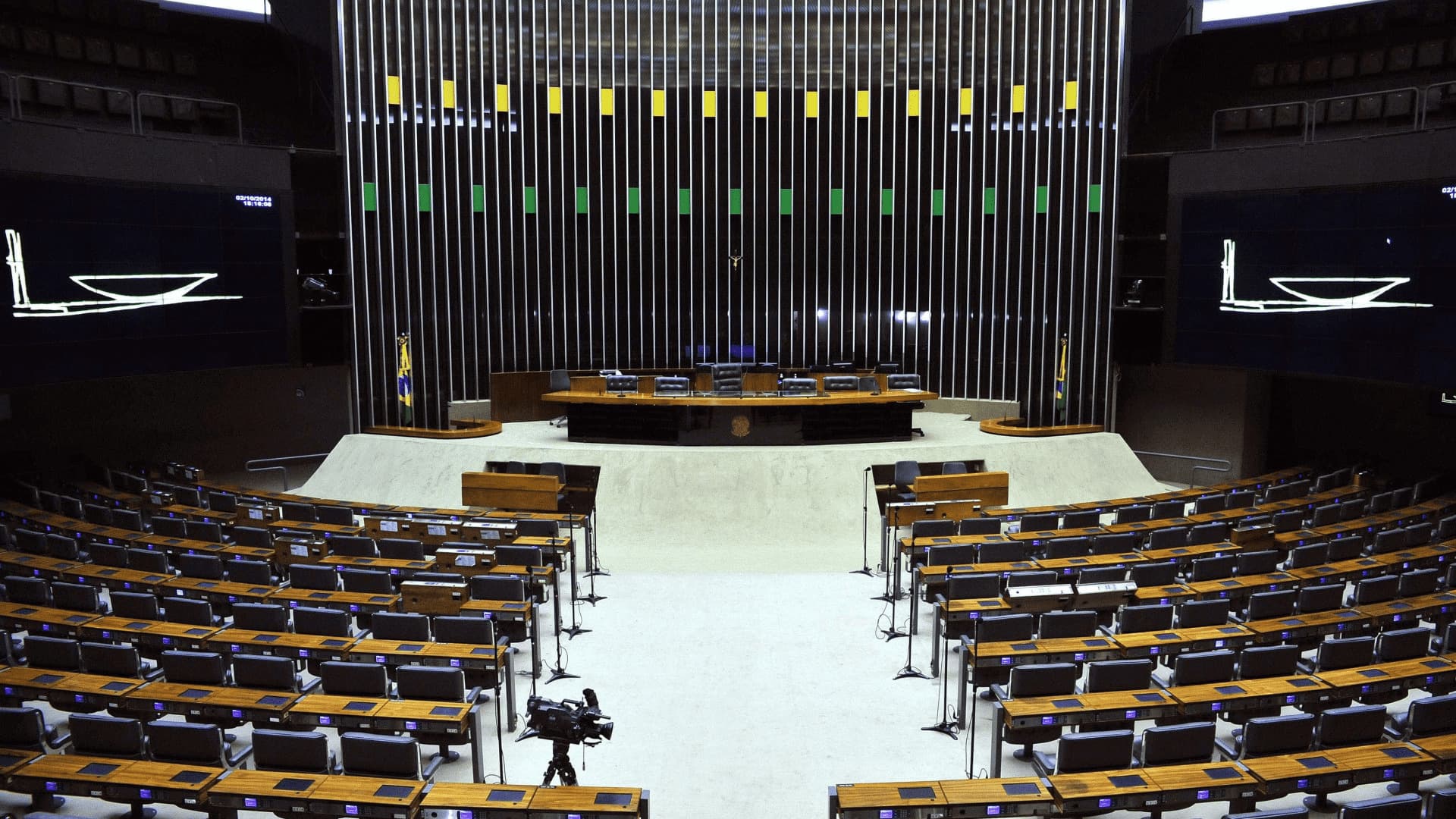 Vídeo: Câmara faz tutorial ensinando a visitar Congresso &#8216;sem quebrar nada&#8217;