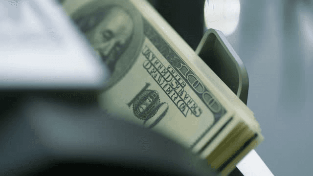 Investimentos estrangeiros no Brasil registram queda de 17% em 2023, segundo Banco Central