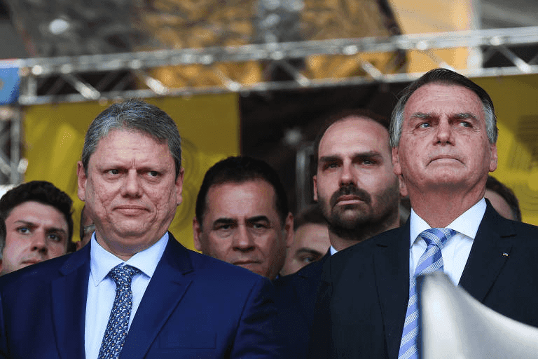 &#8220;Estão criando muita coisa&#8221;, diz Tarcísio sobre investigação contra Bolsonaro