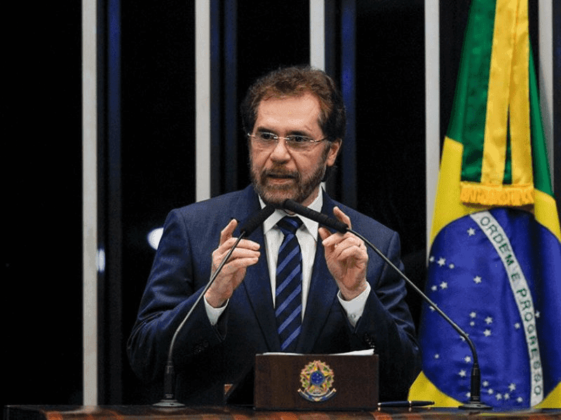 &#8220;Acabando com a saidinha, aquela moleza dada aos criminosos&#8221;, diz senador Plínio Valério