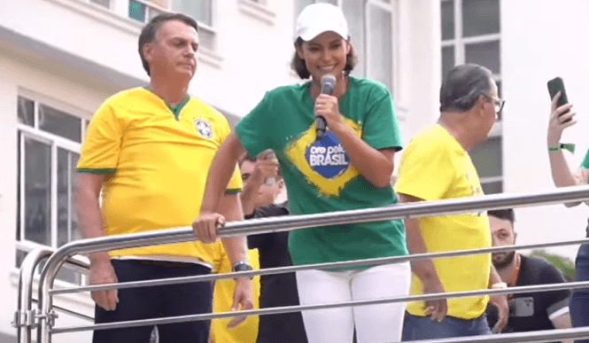 “Abençoamos Israel em nome de Jesus”, diz Michelle Bolsonaro em ato na Paulista