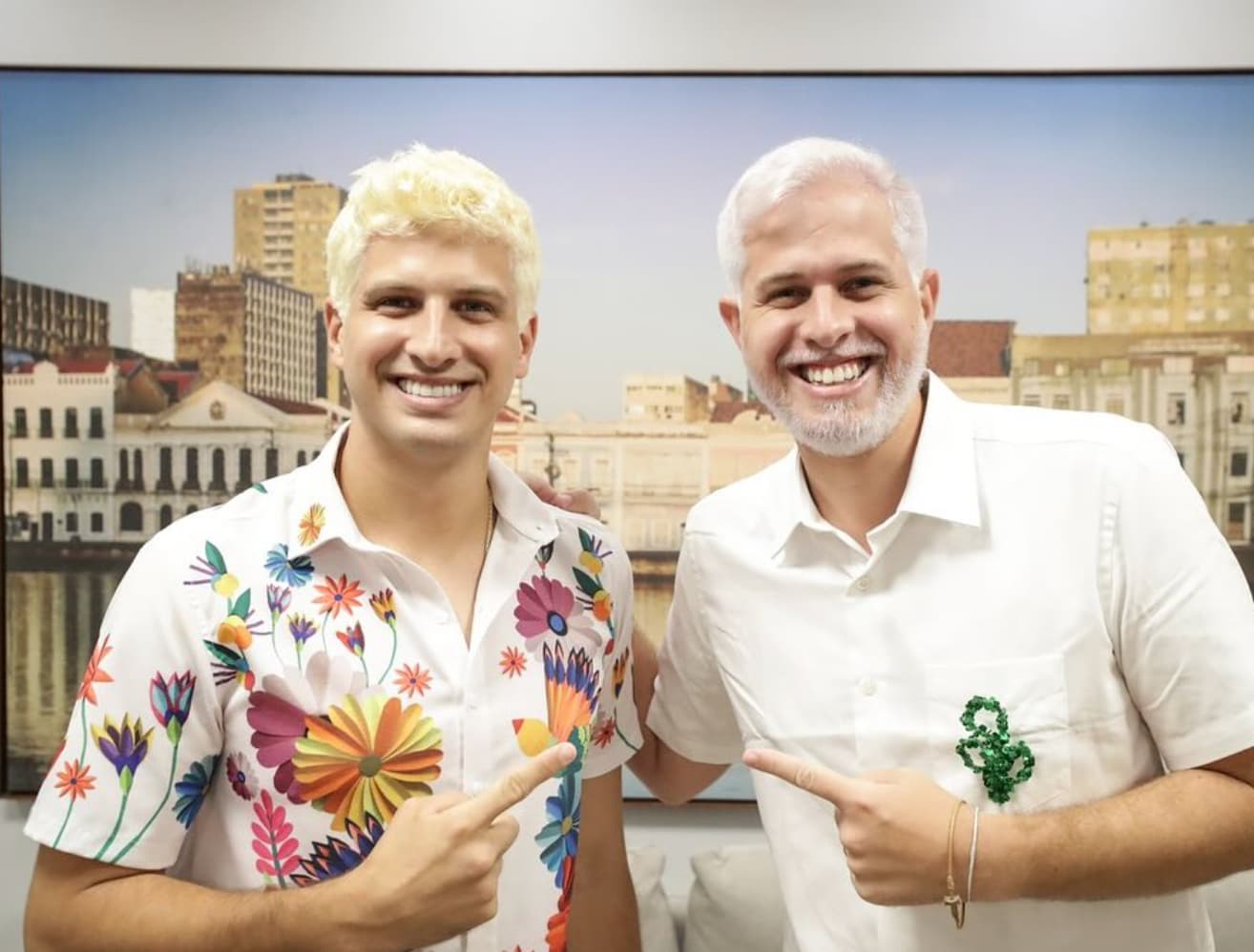 &#8220;Nevou&#8221;: prefeito do Recife fica com cabelo &#8220;platinado&#8221; após &#8220;desafio&#8221;
