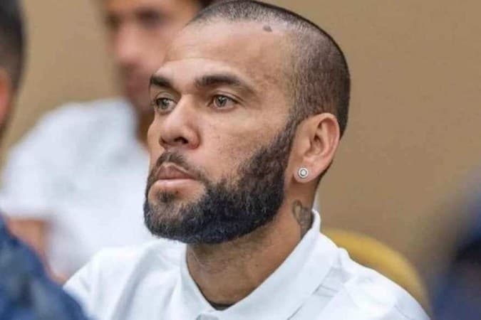 Daniel Alves não paga fiança e passará o fim de semana na cadeia