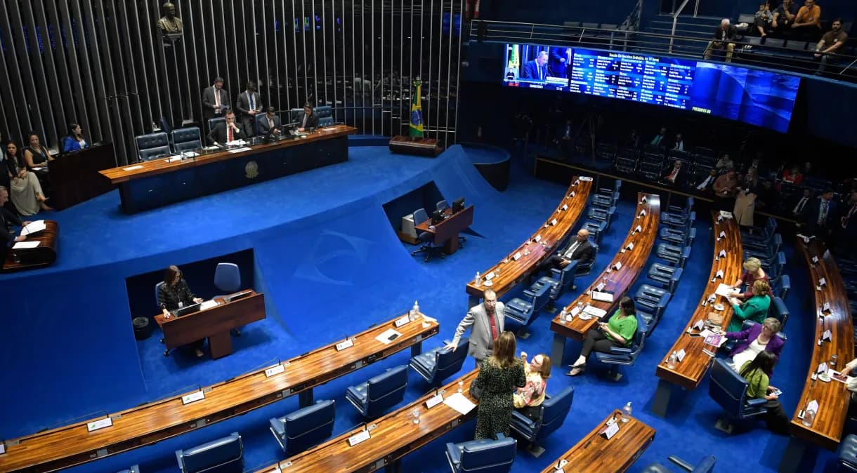 IPVA: Senado aprova PEC que isenta veículos com mais de 20 anos
