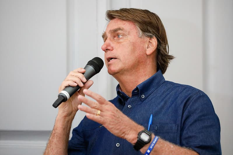Defesa de Bolsonaro diz que apresentará esclarecimento ao STF sobre estadia em embaixada da Hungria