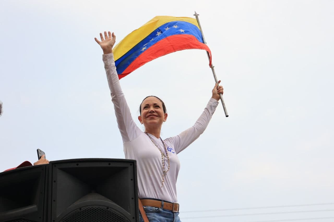Venezuela: María Corina Machado agradece posicionamentos de Lula e Macron