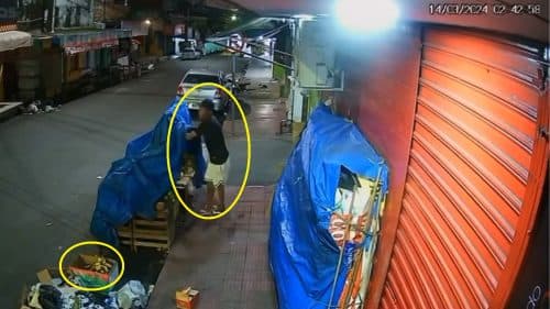 VÍDEO: Homem é suspeito de furtar frutas de banca de rua, em Manaus