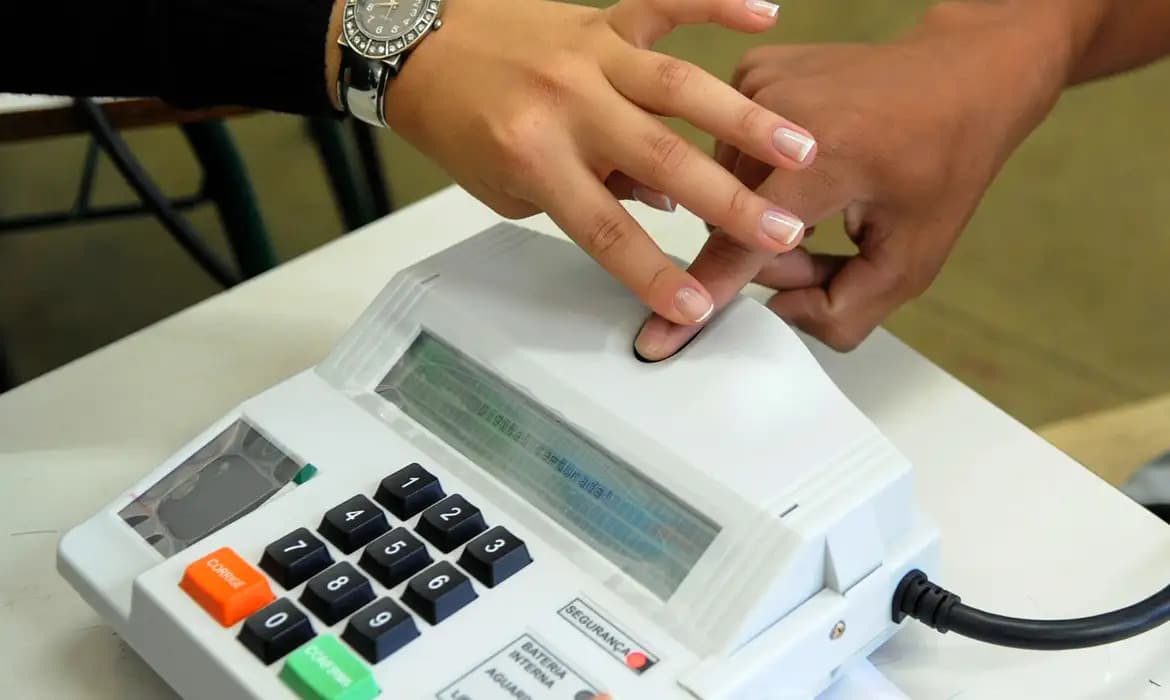 Termina nesta segunda (8) prazo para cadastrar biometria e regularizar título pela internet