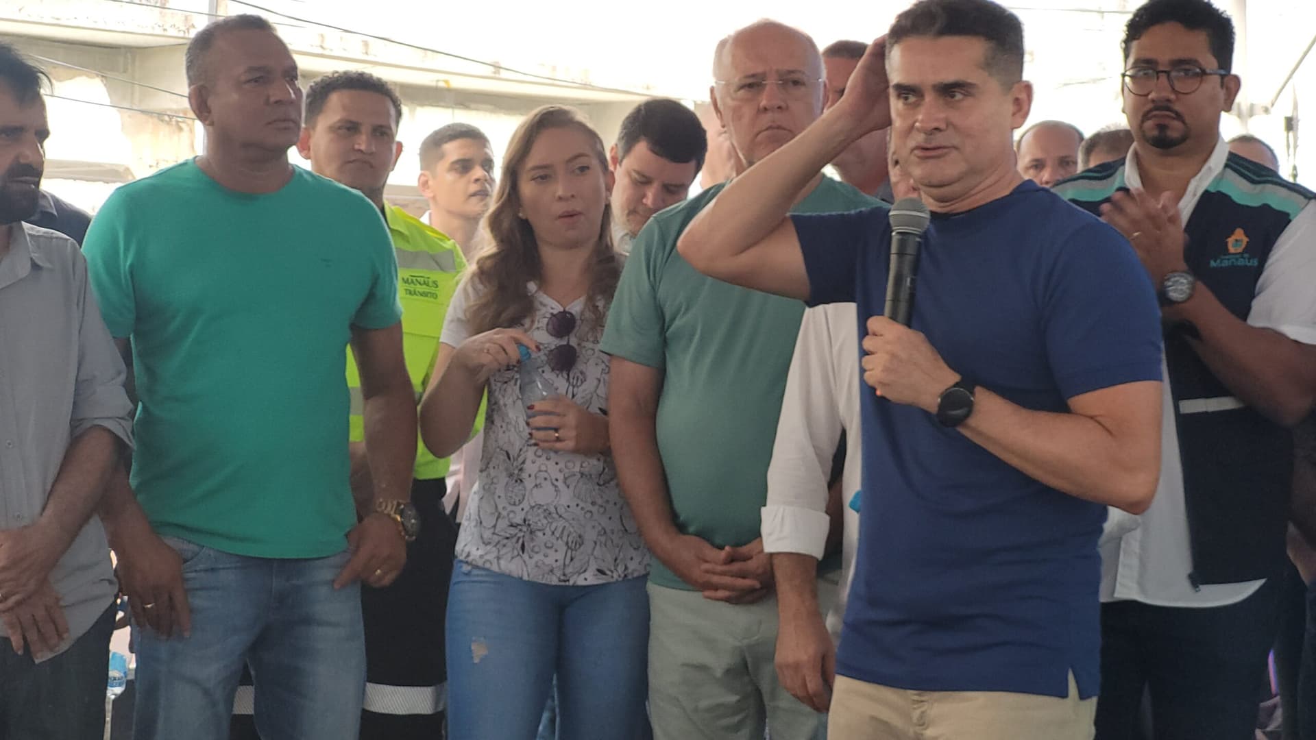 “Vou falar o nome de um por um dos vereadores que estão boicotando a cidade” diz David Almeida sobre empréstimo de R$580M parado na CMM