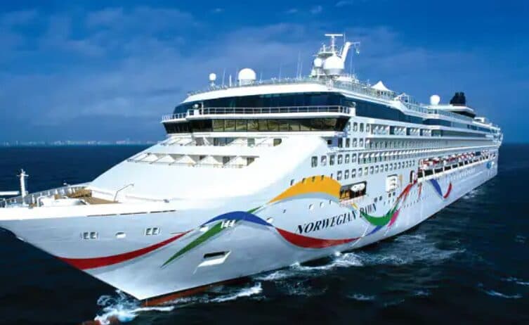 Cruzeiro esquece nove passageiros em ilha na África Central