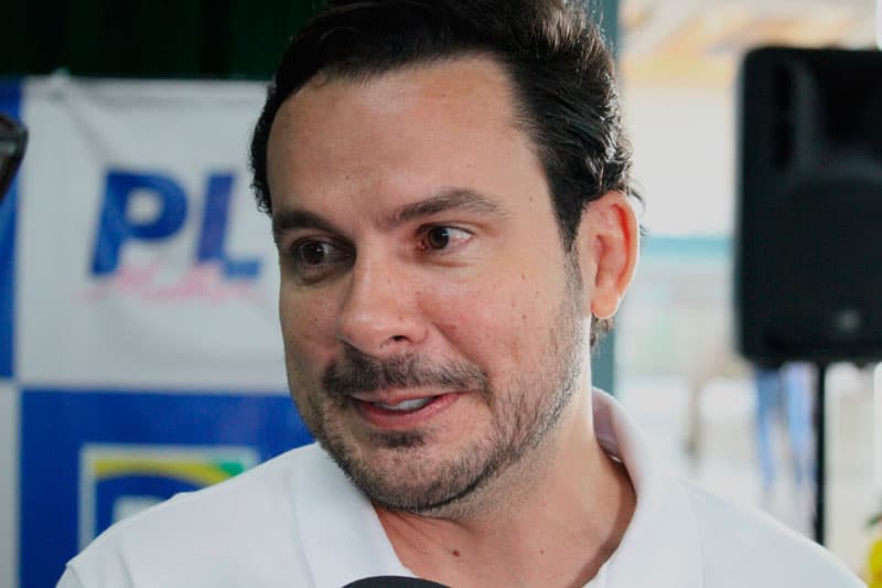 Alberto Neto está na lista de deputados que devem ir à posse de Trump; veja os nomes