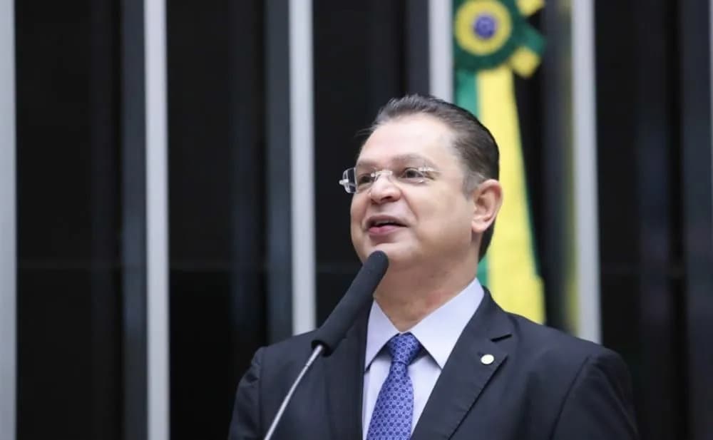 Deputado autor de PL do aborto rebate fala de Lula: &#8220;Não entende nada de defesa da vida&#8221;