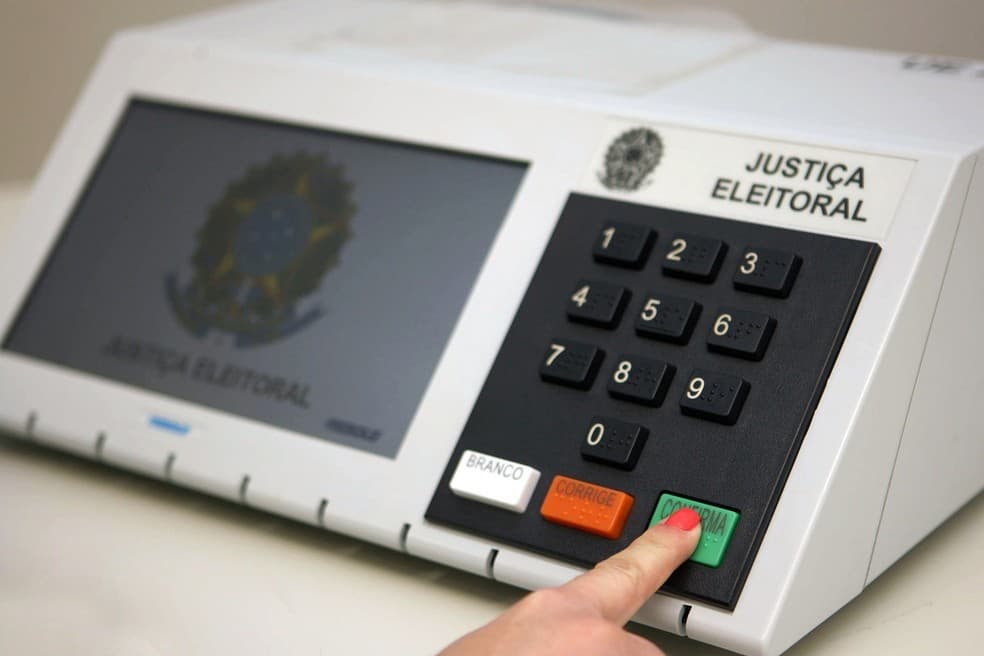 Pesquisa Ipen: vereadores que buscam reeleição são preferidos dos eleitores de Manaus