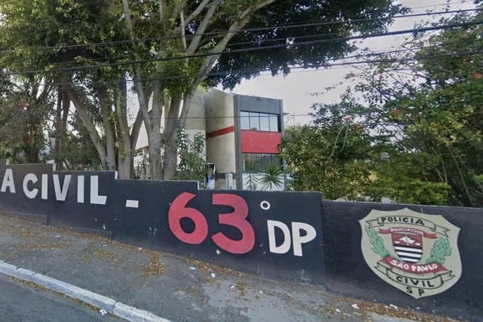 Corpo em decomposição é encontrado em quintal de casa em SP