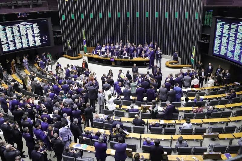 Câmara aprova texto-base do segundo projeto de regulamentação da reforma tributária