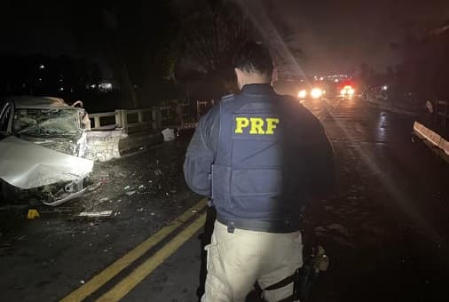 Acidente entre três carros mata três pessoas e deixa quatro feridas no RS