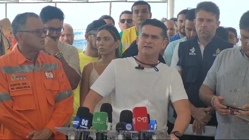 Mais de 7 mil famílias serão atendidas por &#8216;Operação Estiagem&#8217;, diz prefeito David Almeida