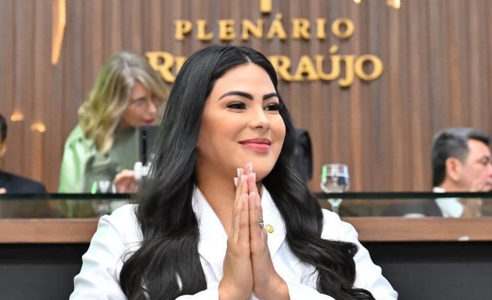 Mayra Dias propõe campanha para proteger crianças e jovens das ameaças virtuais no Amazonas