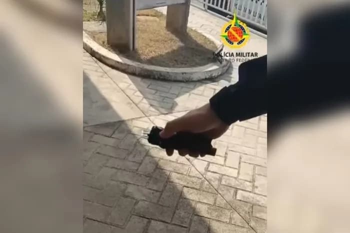 Adolescente de 15 anos é apreendido com arma de choque em escola de Ceilândia (DF)