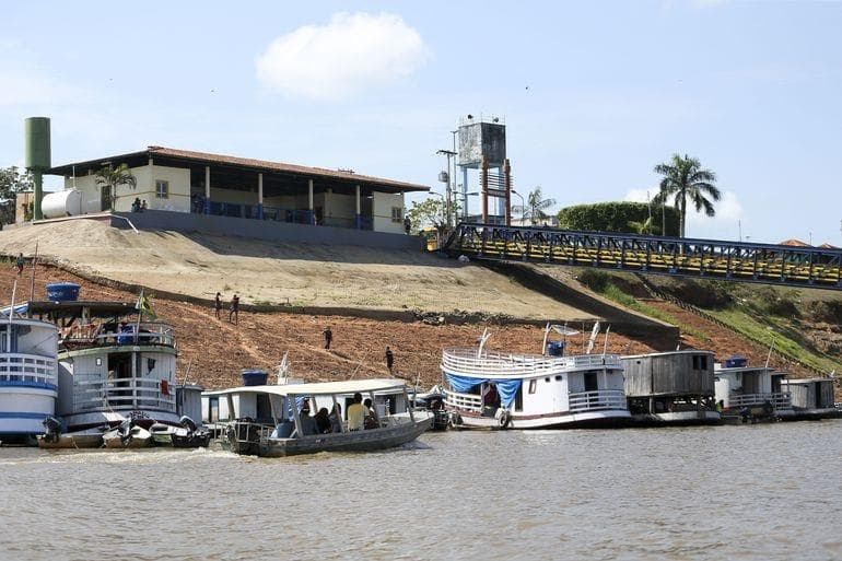Porto de Autazes é interditado devido a rachaduras após vistoria da Defesa Civil