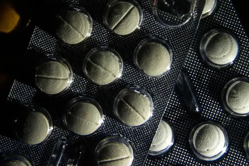 Projeto que isenta medicamentos de imposto de importação é aprovado na Câmara