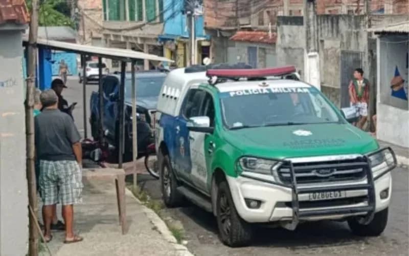 Homem é morto a tiros a caminho do trabalho em Manaus