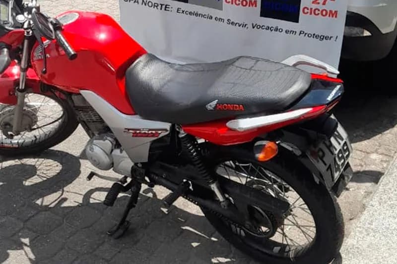 Homem é preso com motocicleta roubada na zona Norte de Manaus