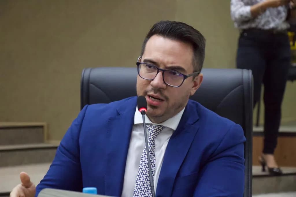 Rodrigo Guedes denuncia “manobra suja” em votação da Reforma da Previdência na Câmara de Manaus