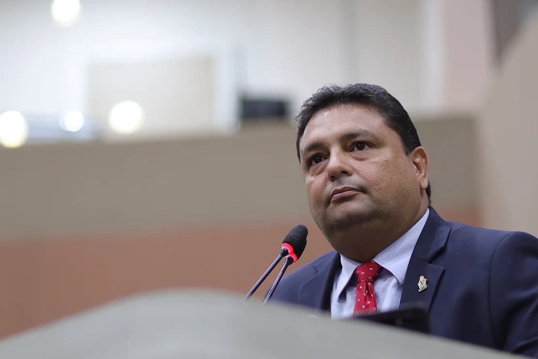 Exclusivo: Caio André rebate acusação de David Reis por contrato sem licitação na CMM
