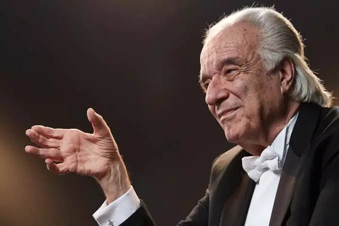Maestro João Carlos Martins é internado e passa por cirurgia em SP