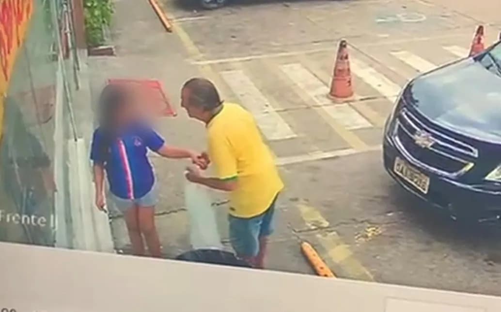 VÍDEO: Em Manaus, idoso tenta beijar criança em saída de supermercado no Cidade Nova