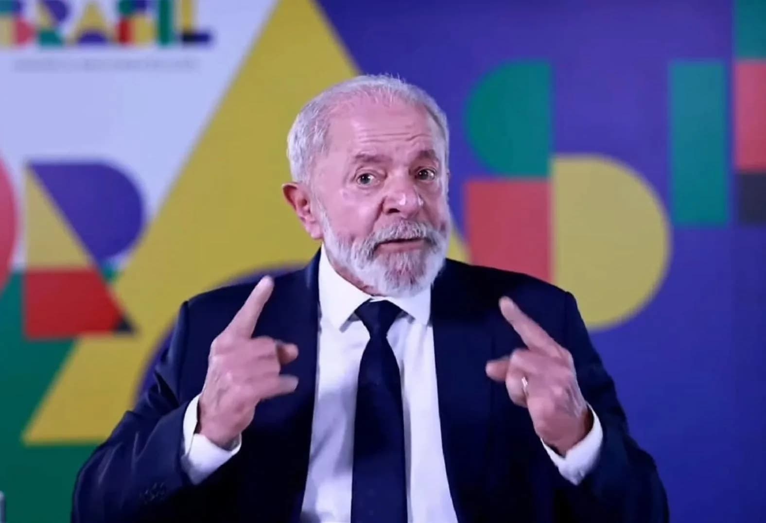 Lula sobre Bolsonaro ser candidato em 2026: &#8220;Se for comigo, vai perder outra vez”