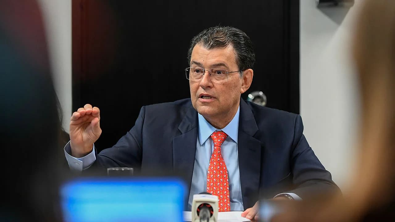 Eduardo Braga vai à Câmara Municipal em março para falar de Reforma Tributária