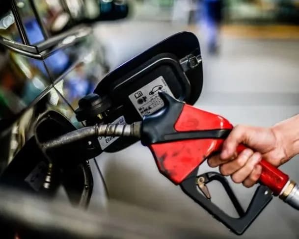 Conselho Nacional deve discutir ampliação da mistura de etanol e gasolina para baratear combustível