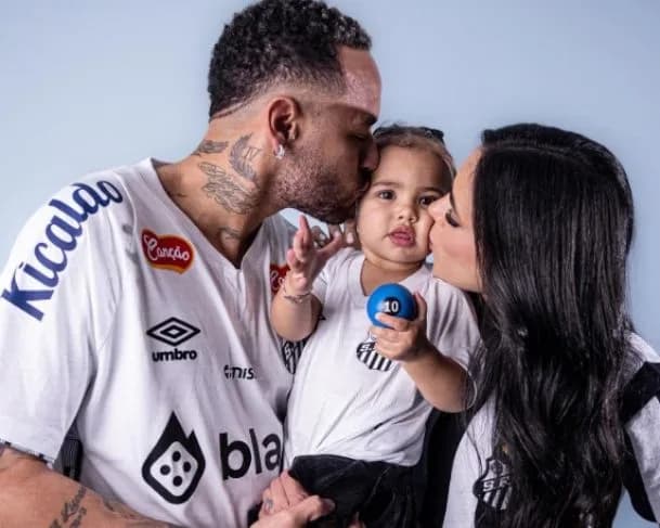 Pai de Neymar pagou R$ 80 mil para impedir que vídeo comprometedor do jogador vazasse