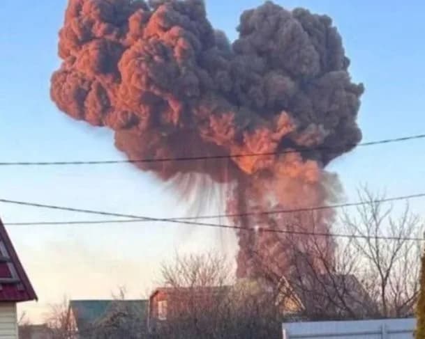 Em meio a cessar-fogo parcial, Ucrânia realiza ataque à base aérea russa