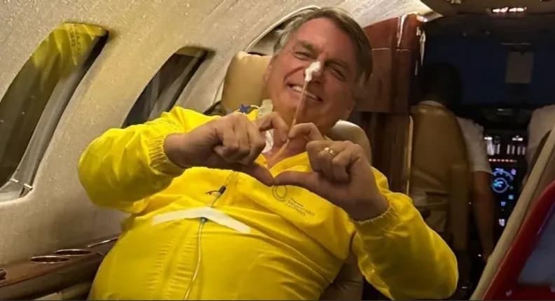 Jair Bolsonaro passa por cirurgia de quase 12 horas e Michelle acalma seguidores: “concluída com sucesso!”