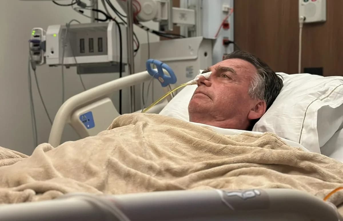 Na UTI, Bolsonaro diz ter vivido “mais um milagre” após cirurgia de quase 12 horas